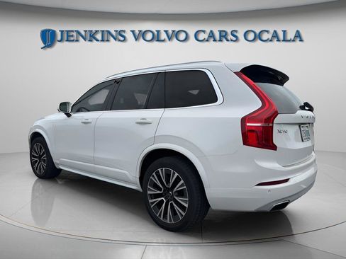 Used 2020 Volvo XC90 T6 Momentum w/ Protection Package Premier AWD/4WD image 4