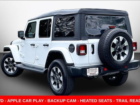Used 2022 Jeep Wrangler Unlimited Sahara w/ Cold Weather Group AWD/4WD image 4