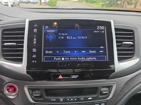 Used 2020 Honda Ridgeline RTL image 17