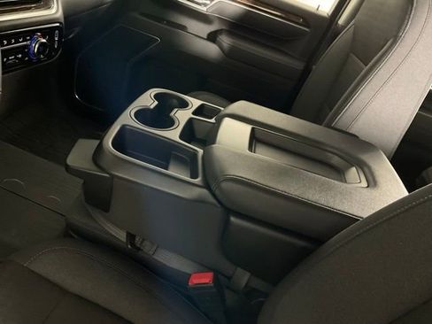 Used 2025 GMC Sierra 2500 SLE w/ SLE Value Package; image 15