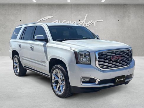 Used 2019 GMC Yukon Denali w/ Denali Ultimate Package image 2