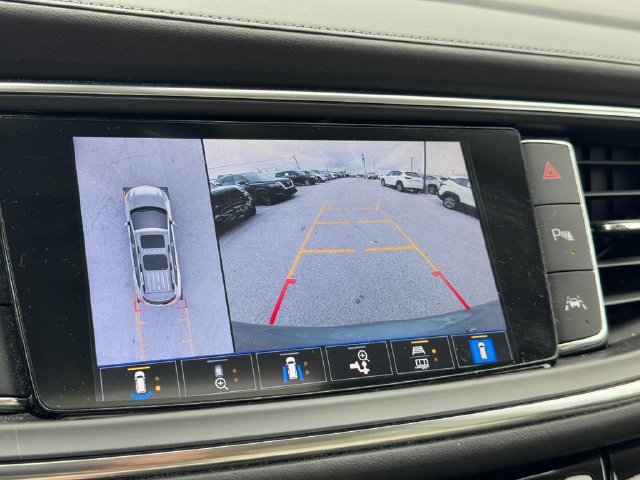 Used 2023 Buick Enclave Avenir w/ Avenir Technology Package AWD/4WD image 31