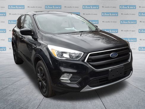 Used 2019 Ford Escape SE image 9