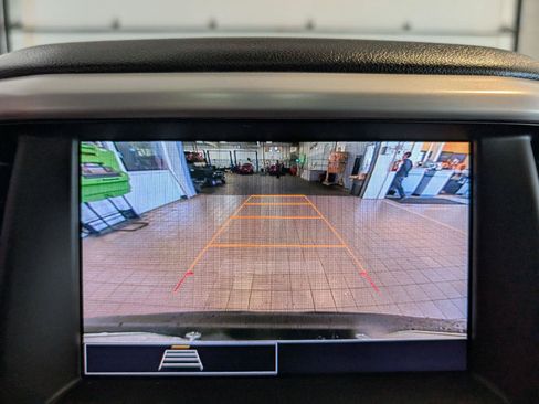 Used 2023 GMC Acadia SLE w/ Driver Convenience Package AWD/4WD image 24