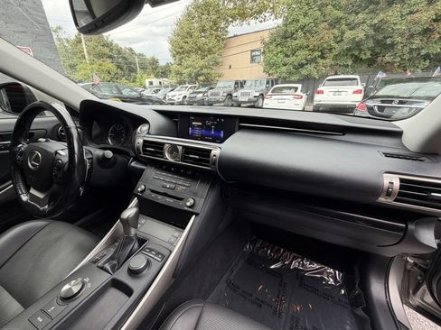 Used 2016 Lexus IS 300 AWD w/ Premium Package image 17