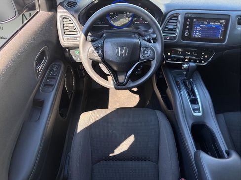 Used 2019 Honda HR-V EX image 17