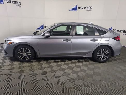 Used 2024 Honda Civic LX image 2