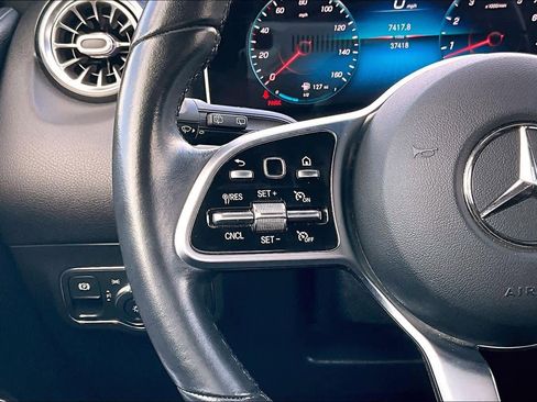 Used 2021 Mercedes-Benz GLA 250 image 25