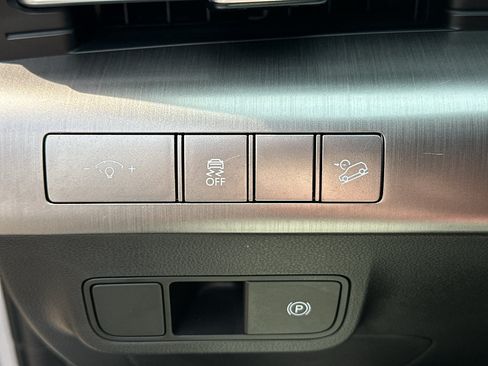Used 2025 Hyundai Kona SEL AWD/4WD image 24