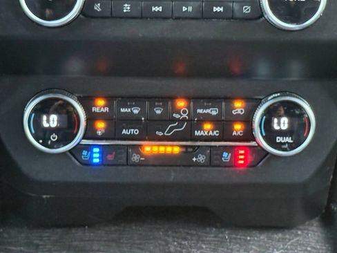 Used 2020 Ford Expedition Max Limited AWD/4WD image 24