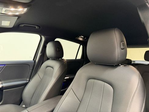 Certified 2025 Mercedes-Benz GLA 250 250 image 16