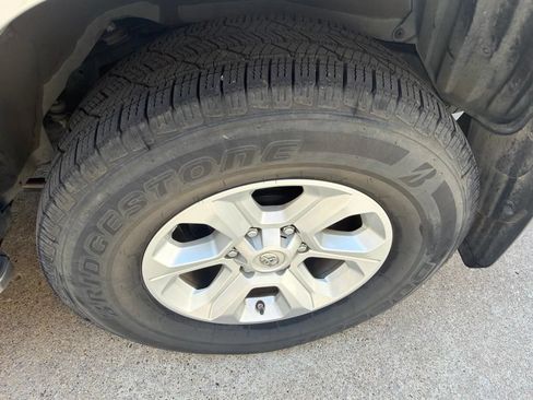 Used 2019 Toyota 4Runner SR5 Premium RWD image 21