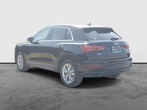 Used 2025 Audi Q3 2.0T Premium Plus w/ Premium Plus Package AWD/4WD image 3