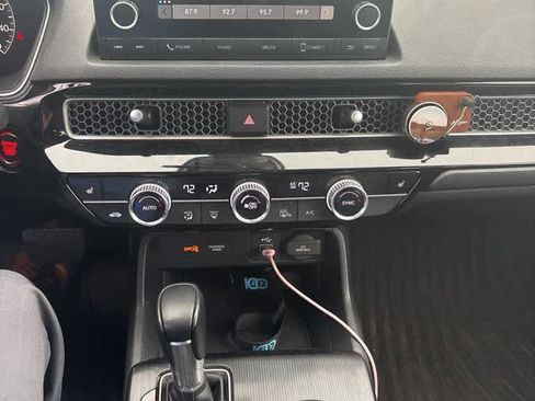 Used 2023 Honda Civic EX-L image 11