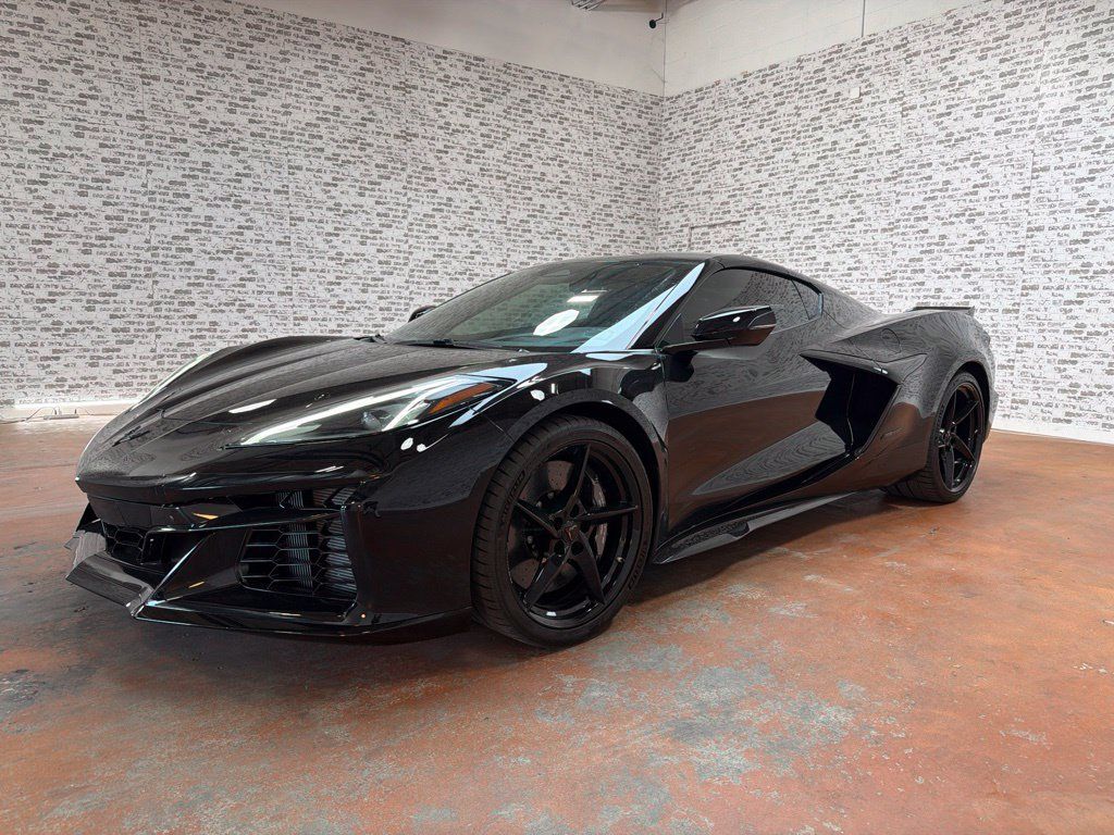 Used 2025 Chevrolet Corvette E-Ray w/ ZER Performance Package AWD/4WD image 3