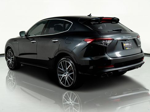 Used 2022 Maserati Levante Modena image 53