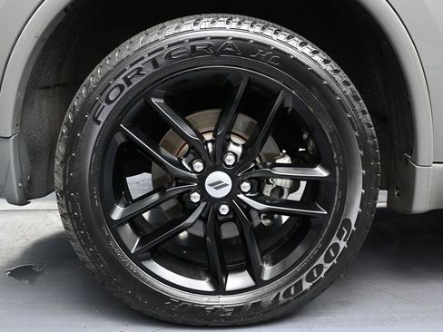 Used 2024 Dodge Durango GT image 14