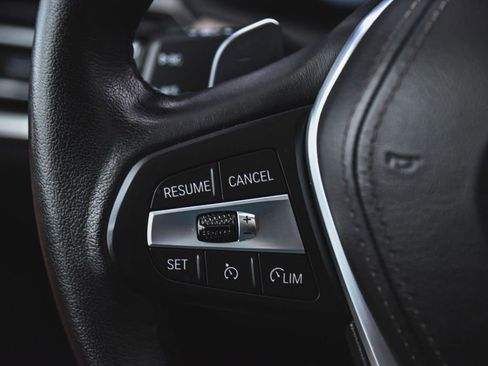 Used 2023 BMW X5 xDrive40i w/ Premium Package image 32