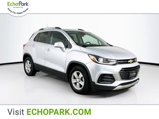 Used 2020 Chevrolet Trax LT w/ Driver Confidence Package image 1