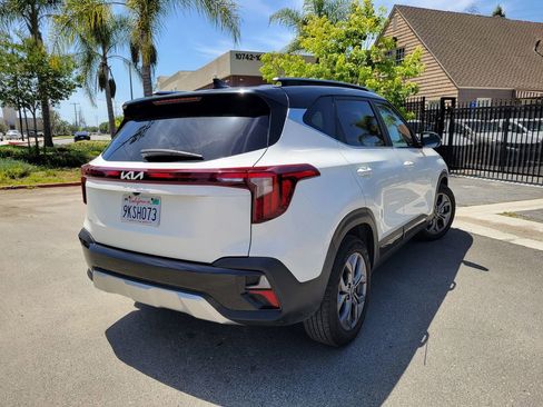 Certified 2024 Kia Seltos S FWD image 2