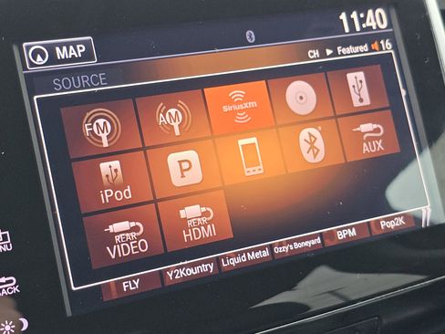 Used 2018 Honda Pilot Elite image 37