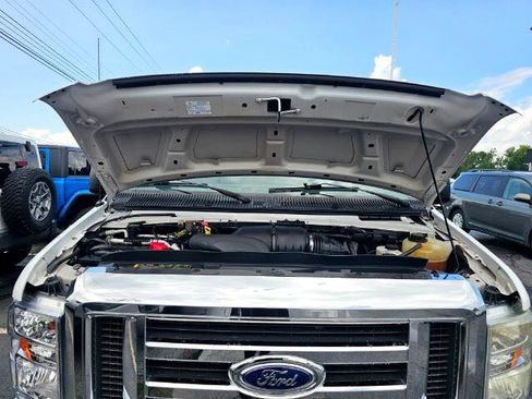 Used 2011 Ford E-350 and Econoline 350 XLT image 31