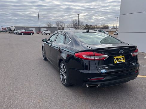 Used 2020 Ford Fusion Titanium image 9