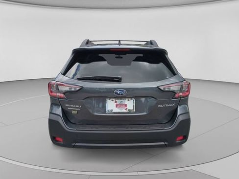 Used 2025 Subaru Outback Premium AWD/4WD image 6