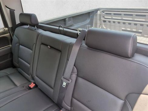 Used 2018 GMC Sierra 1500 SLT w/ SLT Premium Package RWD image 18