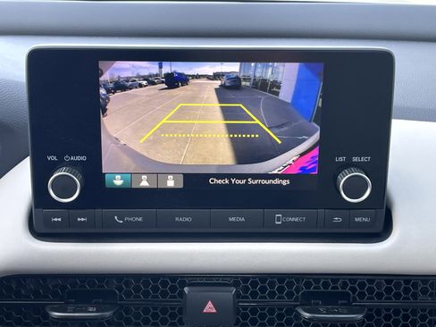 Used 2025 Honda HR-V LX image 17