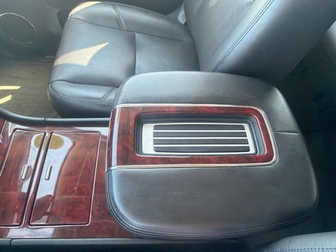 Certified 2014 Cadillac Escalade Premium AWD/4WD image 19