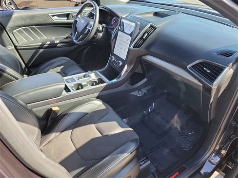 Used 2023 Ford Edge ST image 17