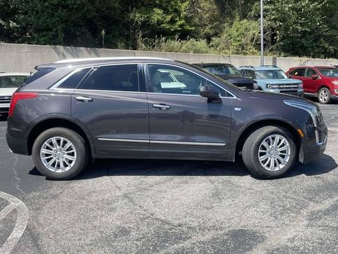 Used 2018 Cadillac XT5 AWD image 2