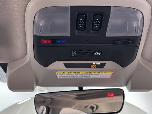 Used 2021 Subaru Crosstrek 2.0i Premium w/ Moonroof Package image 11