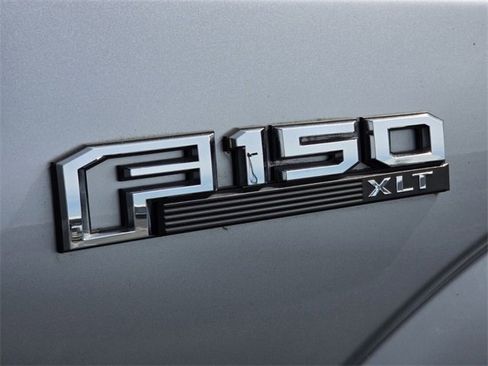 Used 2020 Ford F150 XLT w/ Equipment Group 302A Luxury image 11