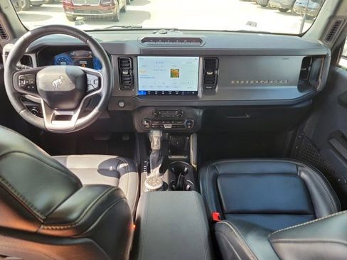 Certified 2025 Ford Bronco Badlands AWD/4WD image 18
