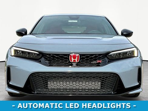 Used 2025 Honda Civic Type R image 2