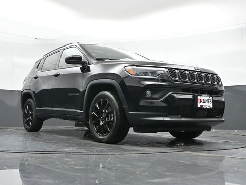 New 2025 Jeep Compass Latitude w/ Sun & Sound Group image 48