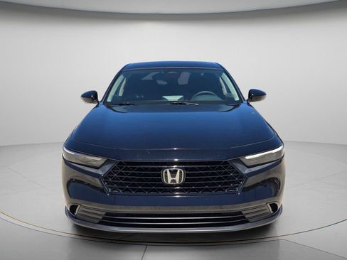 Used 2023 Honda Accord EX image 4