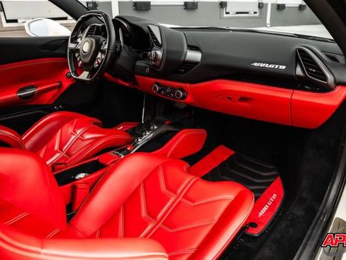 Used 2018 Ferrari 488 GTB RWD image 22