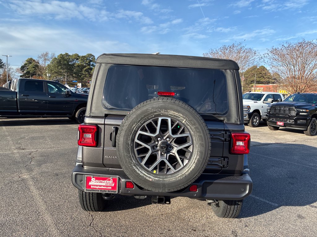 New 2026 Jeep Wrangler Unlimited Sahara AWD/4WD image 4