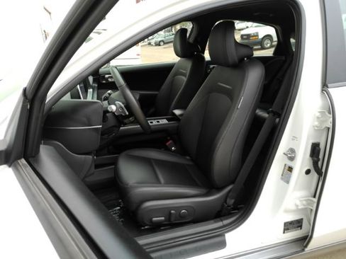 Used 2024 Hyundai Ioniq 6 SEL image 16