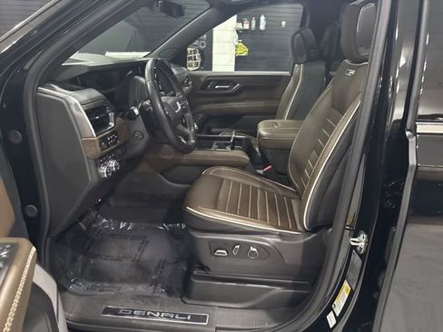 Used 2025 GMC Yukon Denali Ultimate image 11