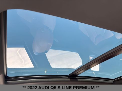 Used 2022 Audi Q5 e Premium w/ Convenience Package image 31