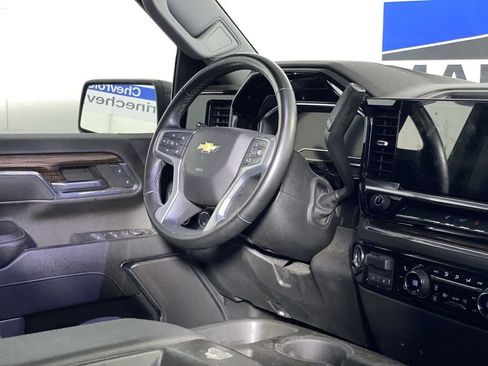 Used 2024 Chevrolet Silverado 2500 LT AWD/4WD image 10
