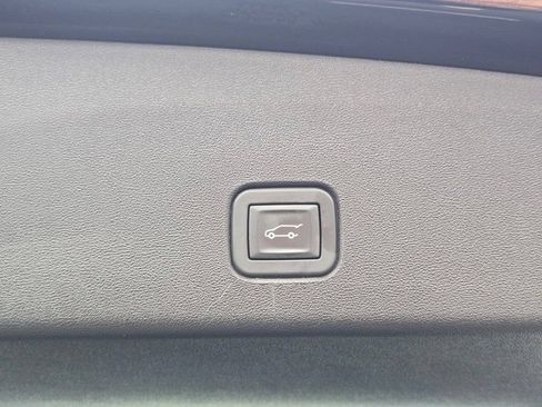Used 2025 Cadillac Optiq Luxury 1 w/ LPO, Floor Liner Package AWD/4WD image 14