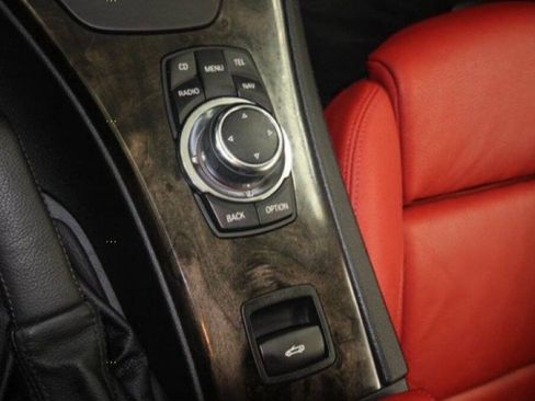 Used 2009 BMW 335i Convertible RWD image 16