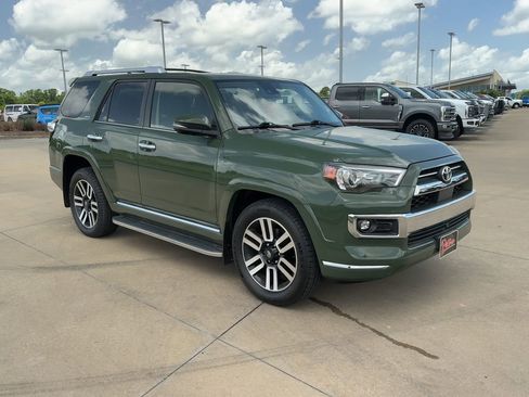 Used 2022 Toyota 4Runner Limited image 2