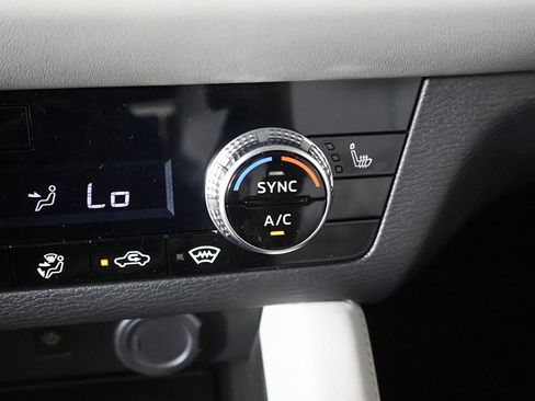 New 2025 Mitsubishi Outlander SEL image 56