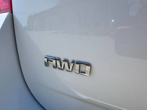 Used 2015 Chevrolet Equinox LTZ AWD/4WD image 10